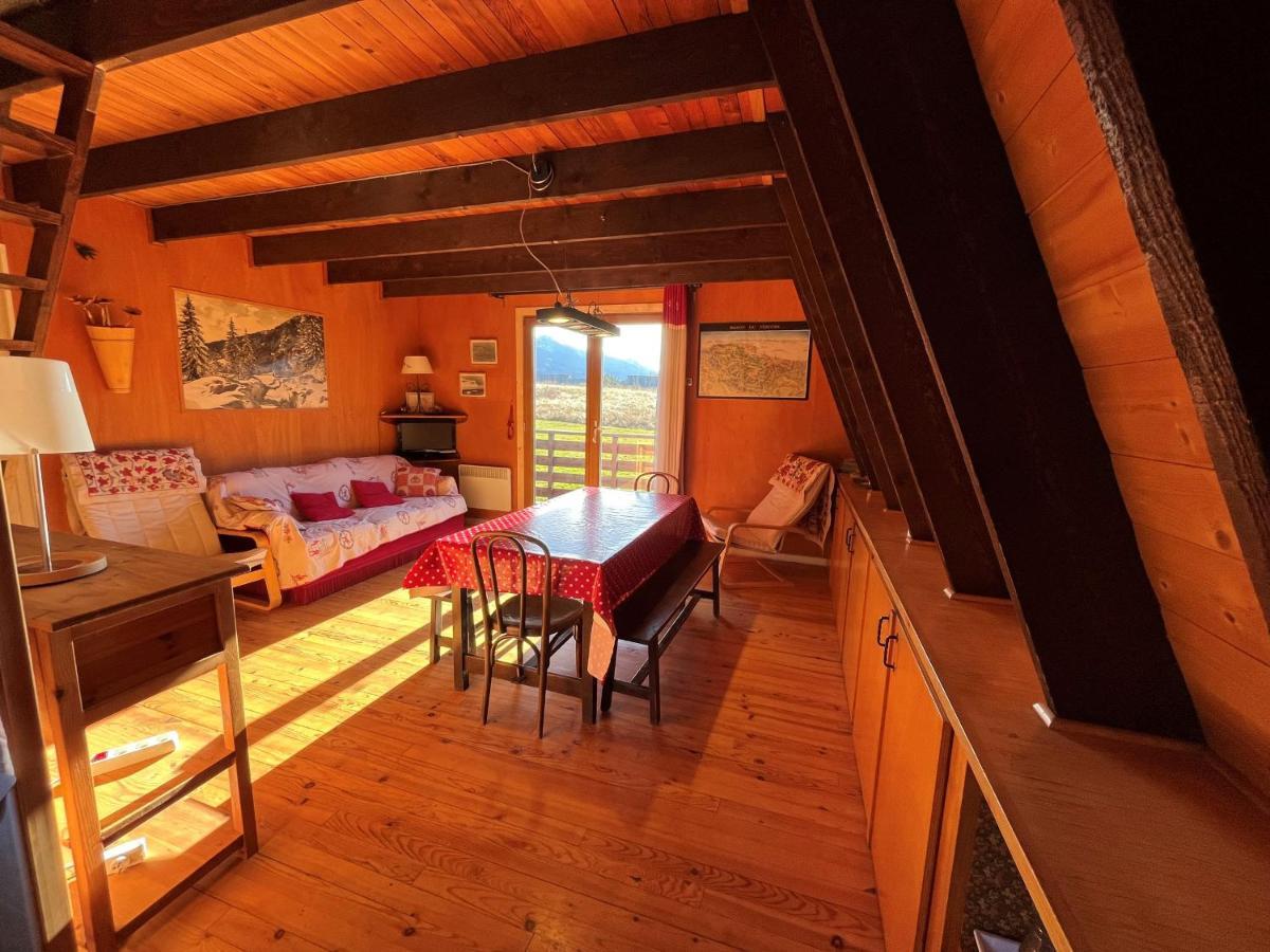 Chalet Atypique Plein De Charme Avec Garage Et Balcon, Ideal Pour Familles - Fr-1-761-33 *