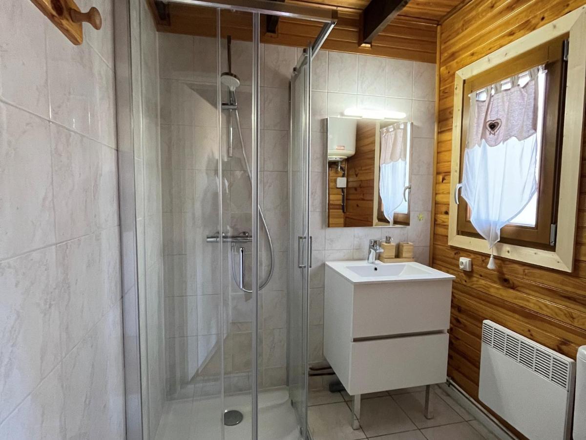 Atypique Plein De Charme Avec Garage Et Balcon, Ideal Pour Familles - Fr-1-761-33